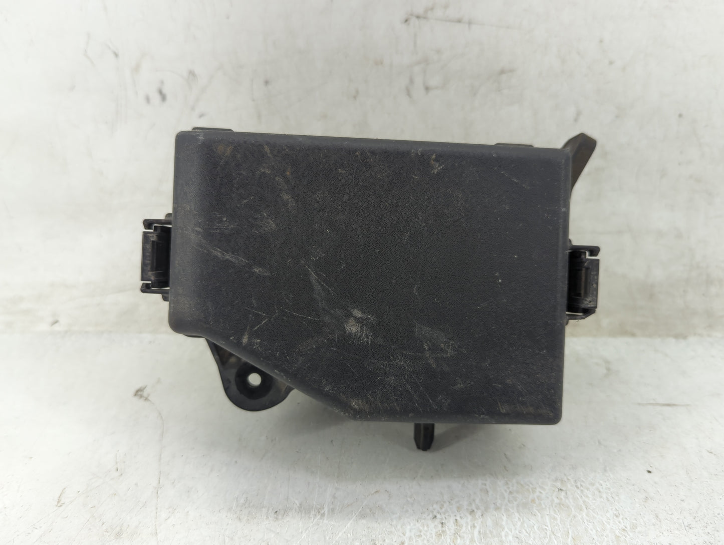 2015-2017 Hyundai Accent Fusebox Fuse Box Panel Relay Module Fits Fits 2015 2016 2017 OEM Used Auto Parts - Oemusedautoparts