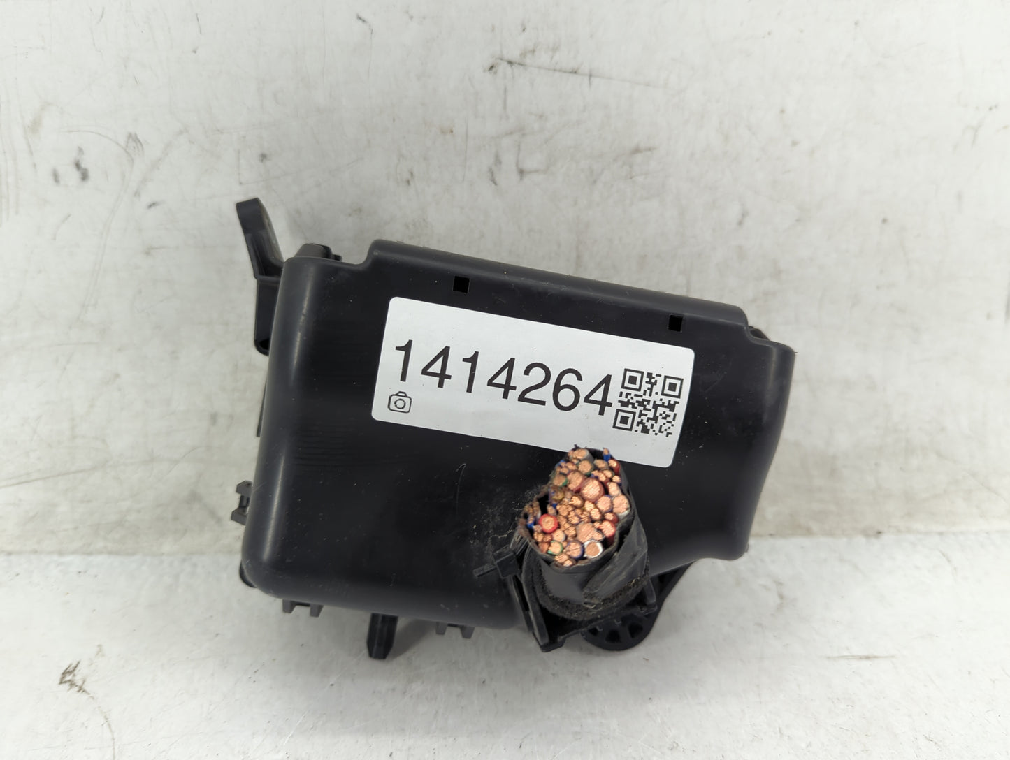 2015-2017 Hyundai Accent Fusebox Fuse Box Panel Relay Module Fits Fits 2015 2016 2017 OEM Used Auto Parts - Oemusedautoparts