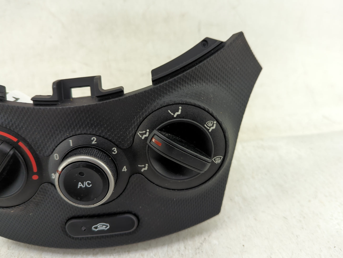 2015-2017 Hyundai Accent Climate Control Module Temperature AC/Heater Replacement Fits Fits 2015 2016 2017 OEM Used Auto Par