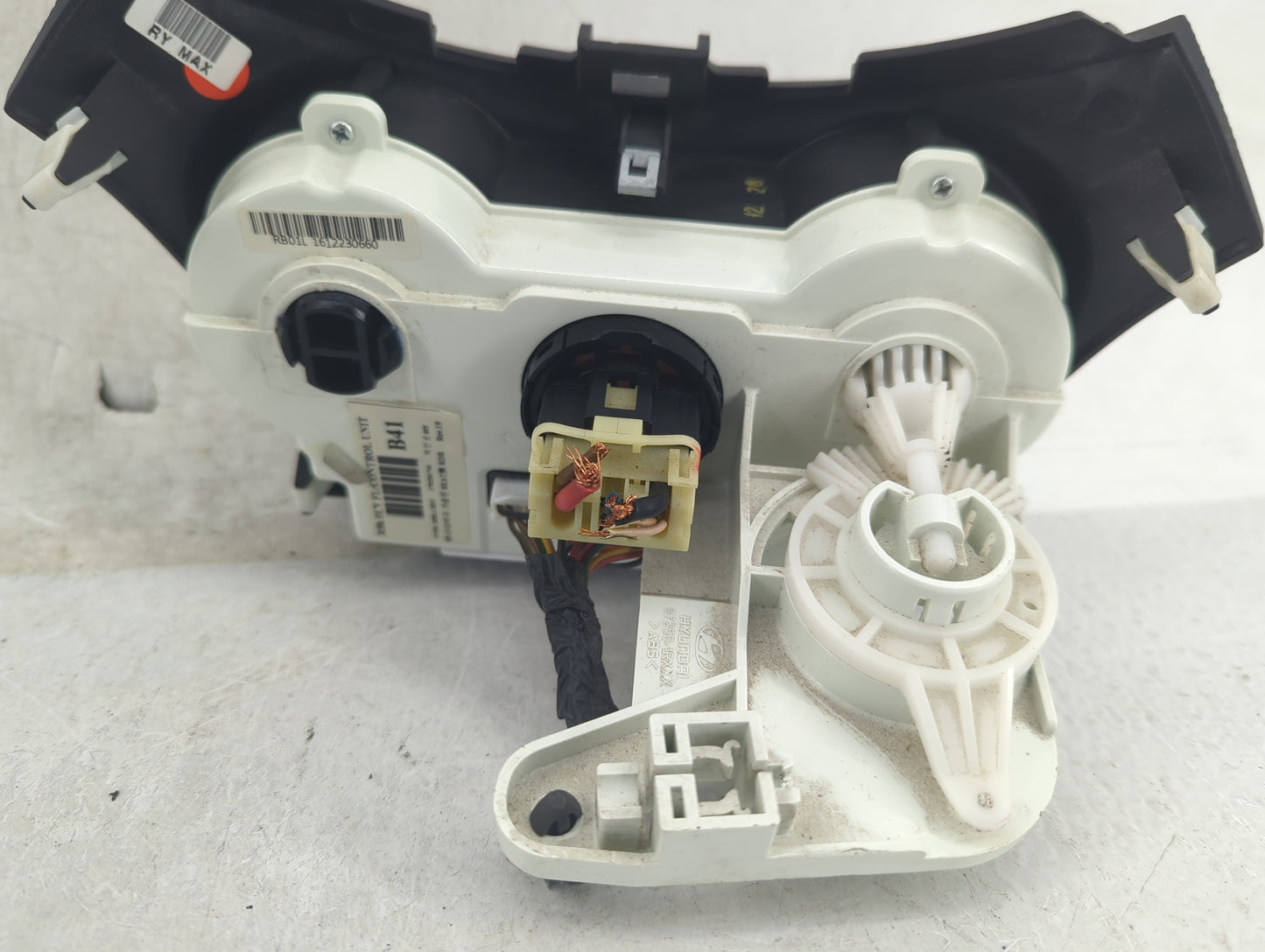 2015-2017 Hyundai Accent Climate Control Module Temperature AC/Heater Replacement Fits Fits 2015 2016 2017 OEM Used Auto Par