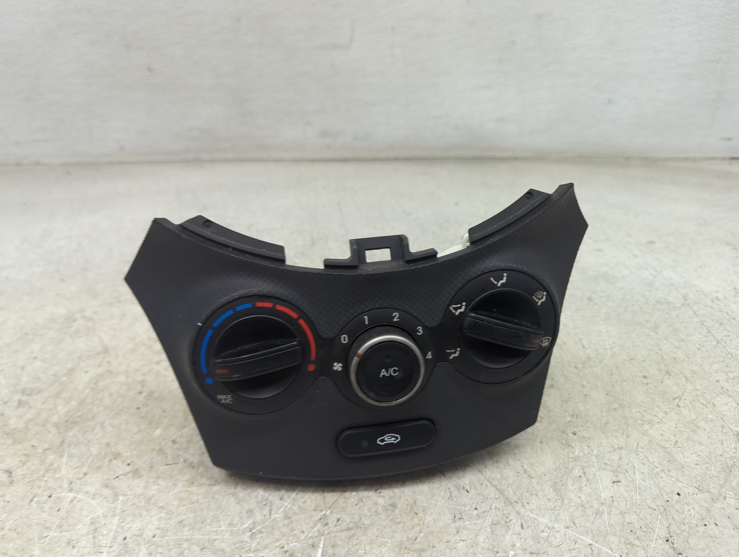 2015-2017 Hyundai Accent Climate Control Module Temperature AC/Heater Replacement Fits Fits 2015 2016 2017 OEM Used Auto Par