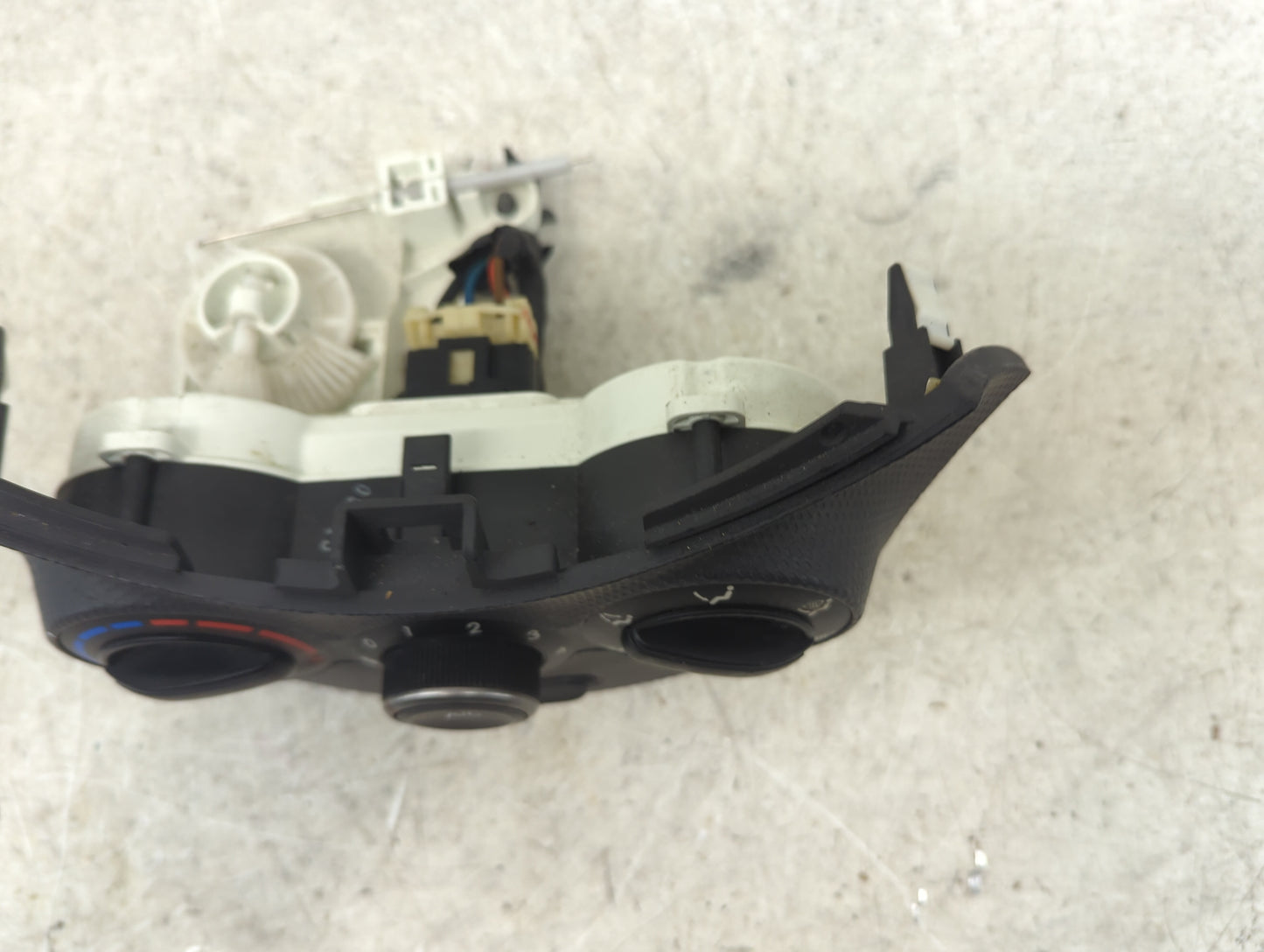 2015-2017 Hyundai Accent Climate Control Module Temperature AC/Heater Replacement Fits Fits 2015 2016 2017 OEM Used Auto Par
