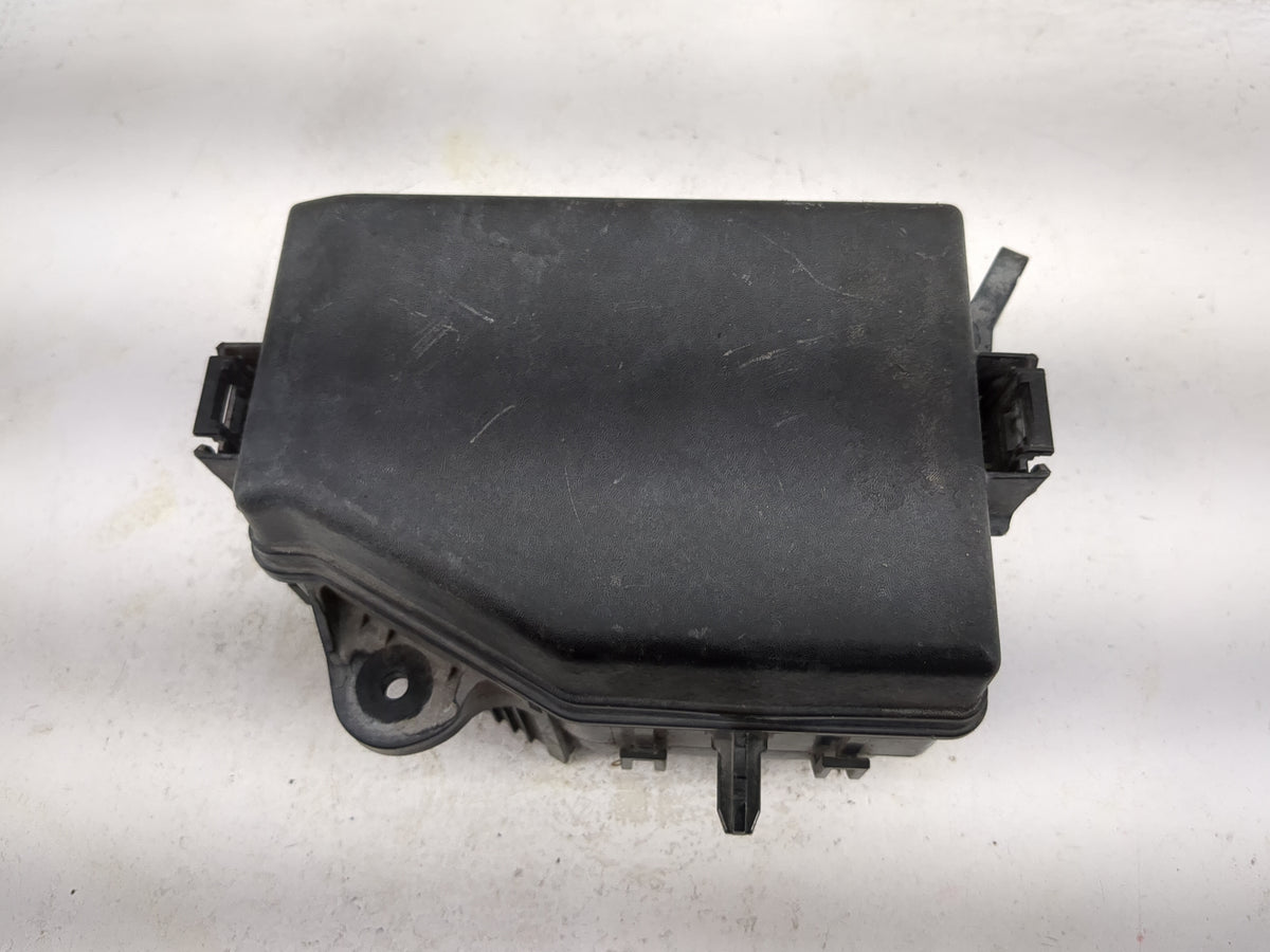 2015-2017 Hyundai Accent Fusebox Fuse Box Panel Relay Module P/N:18790-01031 91950-1R220 Fits Fits 2015 2016 2017 OEM Used A