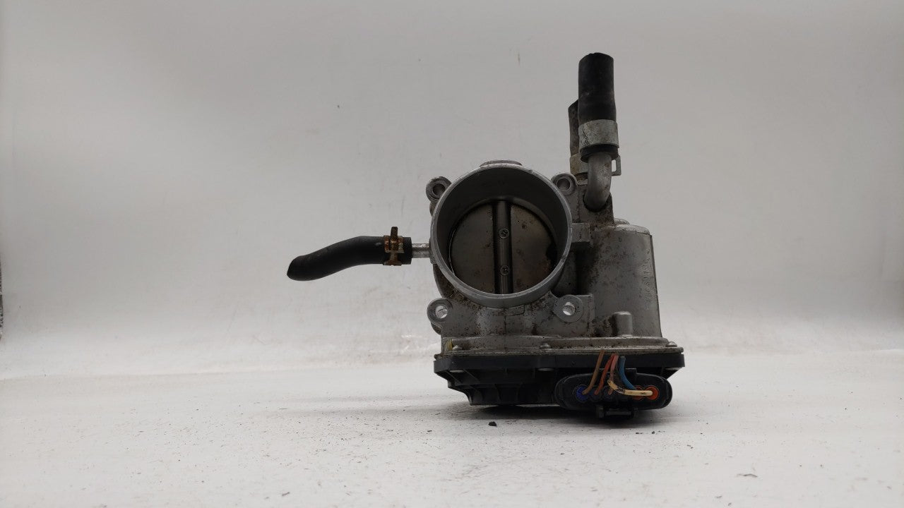 2012-2019 Hyundai Accent Throttle Body P/N:35100-2B300 Fits Fits 2012 2013 2014 2015 2016 2017 2018 2019 OEM Used Auto Parts