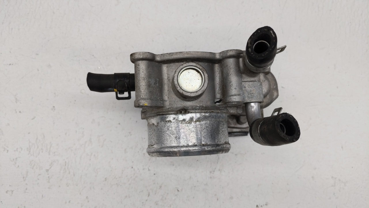 2012-2019 Hyundai Accent Throttle Body P/N:35100-2B300 Fits Fits 2012 2013 2014 2015 2016 2017 2018 2019 OEM Used Auto Parts