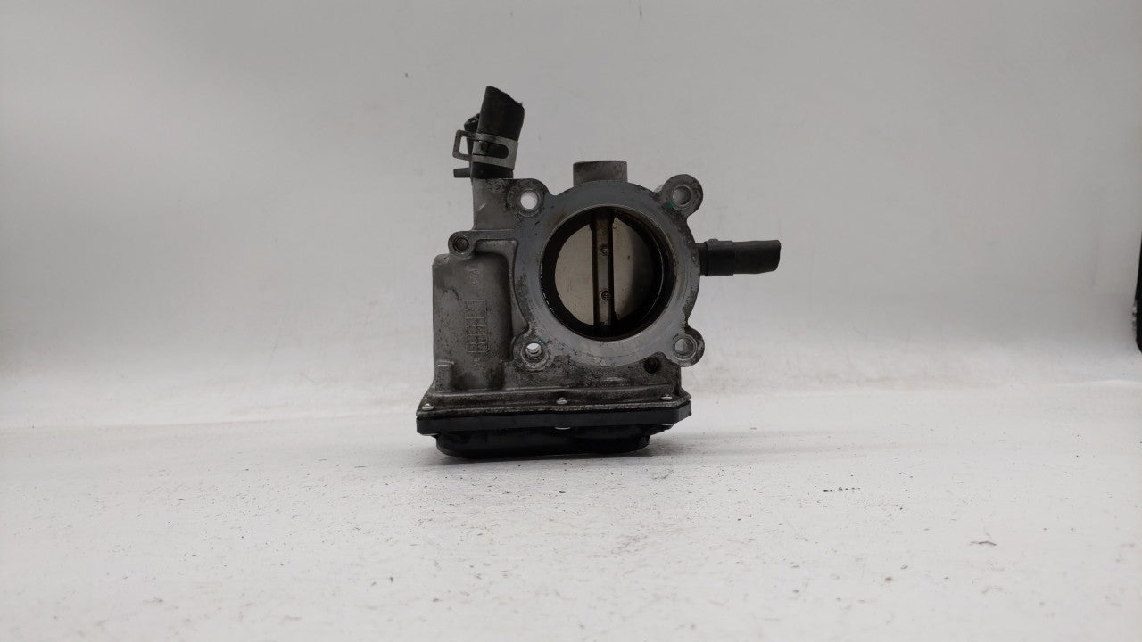 2012-2019 Hyundai Accent Throttle Body P/N:35100-2B300 Fits Fits 2012 2013 2014 2015 2016 2017 2018 2019 OEM Used Auto Parts