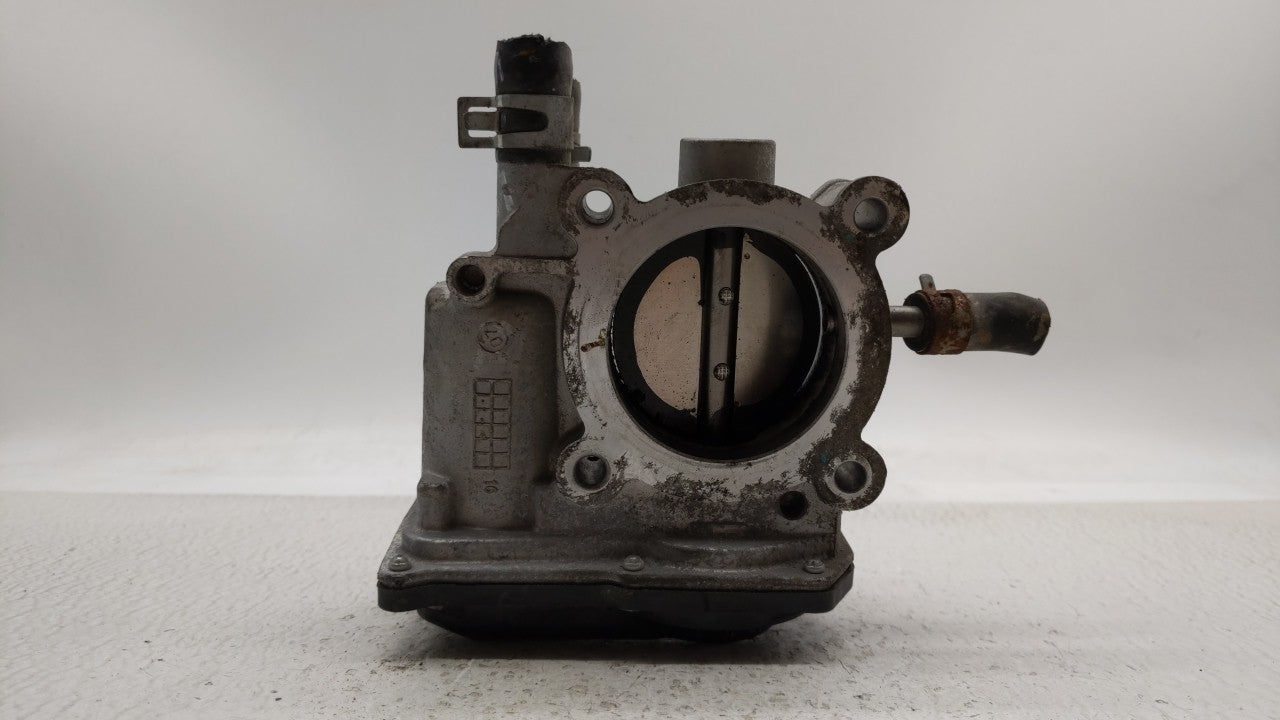 2012-2019 Hyundai Accent Throttle Body P/N:5302-1S02 35100-2B300 Fits Fits 2012 2013 2014 2015 2016 2017 2018 2019 OEM Used 