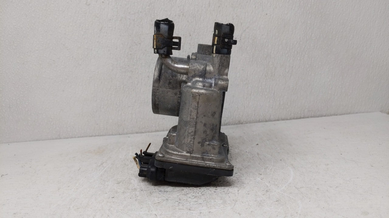 2012-2019 Hyundai Accent Throttle Body P/N:5302-1S02 35100-2B300 Fits Fits 2012 2013 2014 2015 2016 2017 2018 2019 OEM Used 