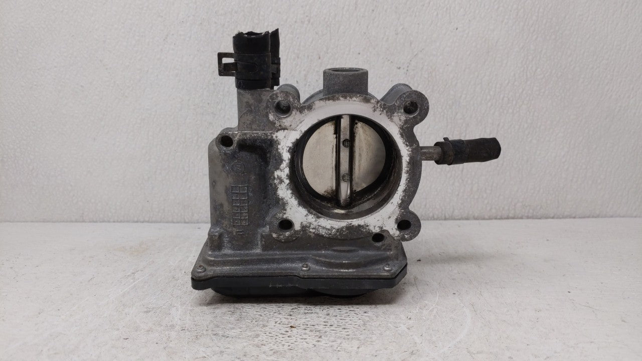 2012-2019 Hyundai Accent Throttle Body P/N:5302-1S02 35100-2B300 Fits Fits 2012 2013 2014 2015 2016 2017 2018 2019 OEM Used 