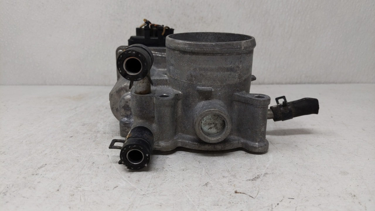2012-2019 Hyundai Accent Throttle Body P/N:5302-1S02 35100-2B300 Fits Fits 2012 2013 2014 2015 2016 2017 2018 2019 OEM Used 