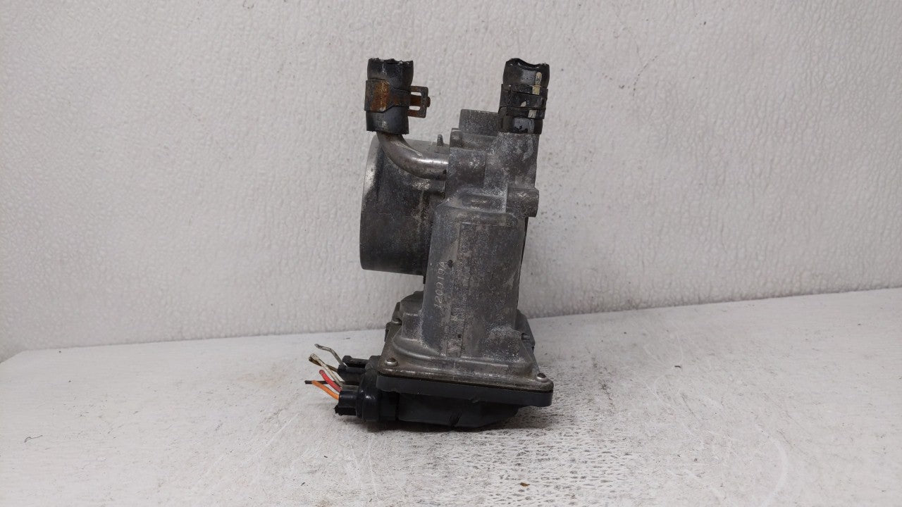 2012-2019 Hyundai Accent Throttle Body P/N:5302-1S02 35100-2B300 Fits Fits 2012 2013 2014 2015 2016 2017 2018 2019 OEM Used 