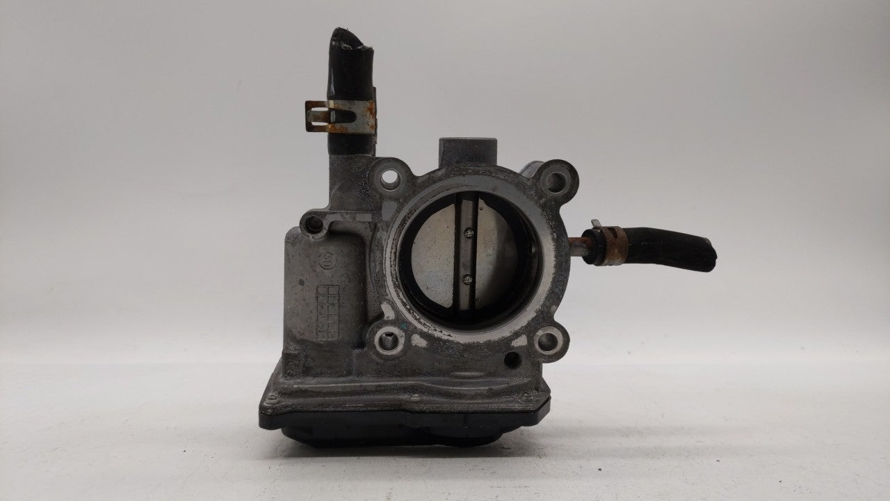 2012-2019 Hyundai Accent Throttle Body P/N:5302-1S02 35100-2B300 Fits Fits 2012 2013 2014 2015 2016 2017 2018 2019 OEM Used 
