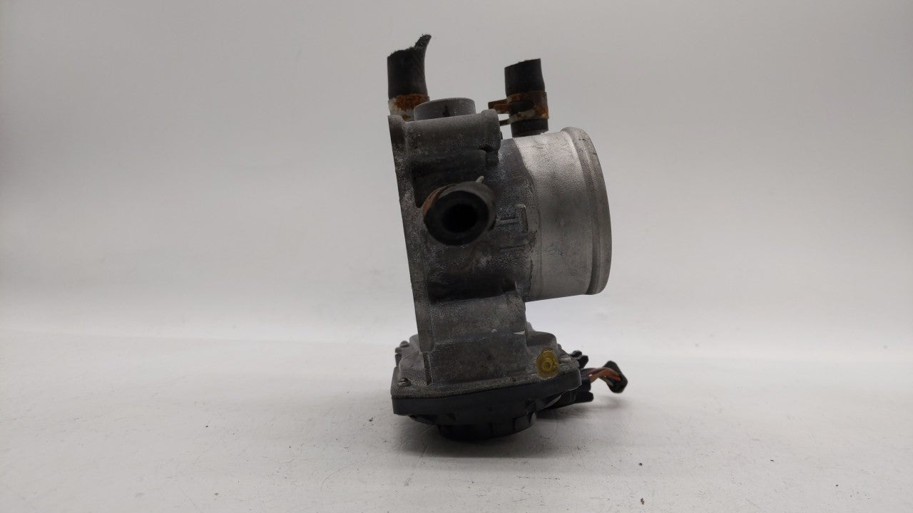 2012-2019 Hyundai Accent Throttle Body P/N:5302-1S02 35100-2B300 Fits Fits 2012 2013 2014 2015 2016 2017 2018 2019 OEM Used 