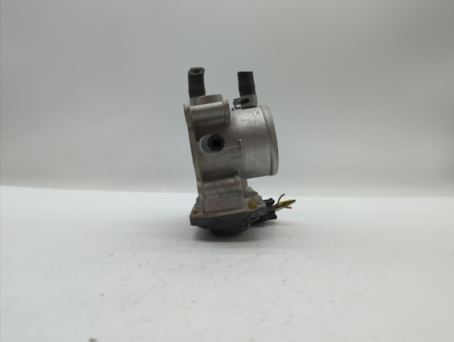 2012-2019 Hyundai Accent Throttle Body P/N:35100-2B310 5302-1S02, 35100-2B300 Fits Fits 2012 2013 2014 2015 2016 2017 2018 2
