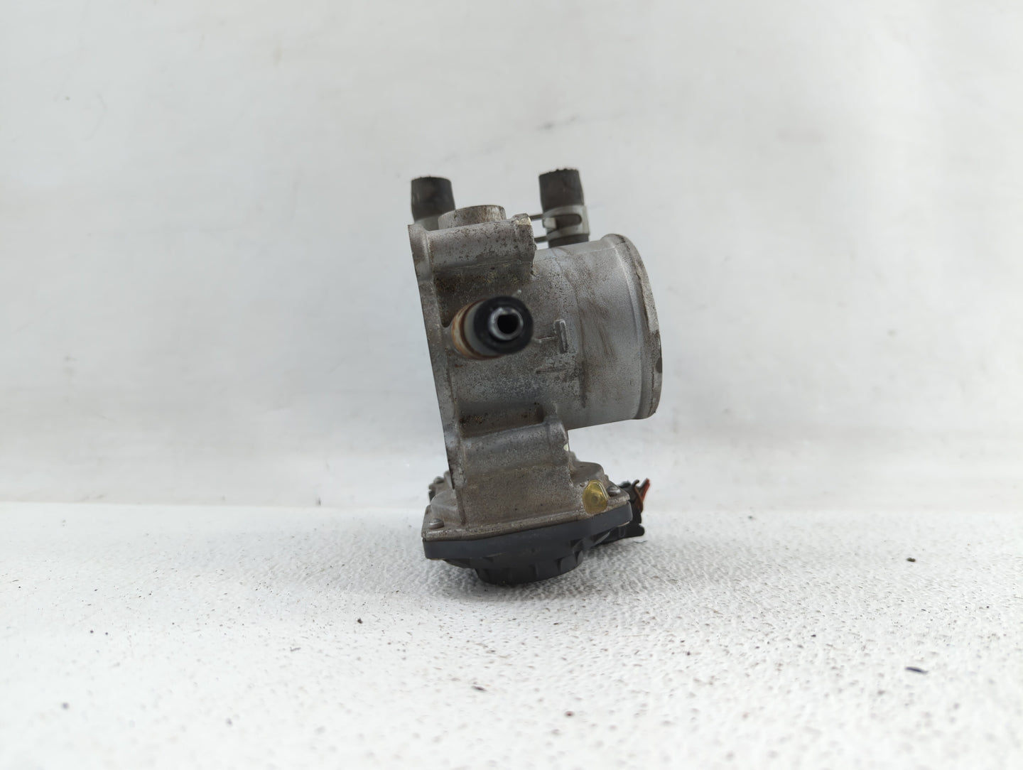 2012-2019 Hyundai Accent Throttle Body P/N:35100-2B310 5302-1S02, 35100-2B300 Fits Fits 2012 2013 2014 2015 2016 2017 2018 2