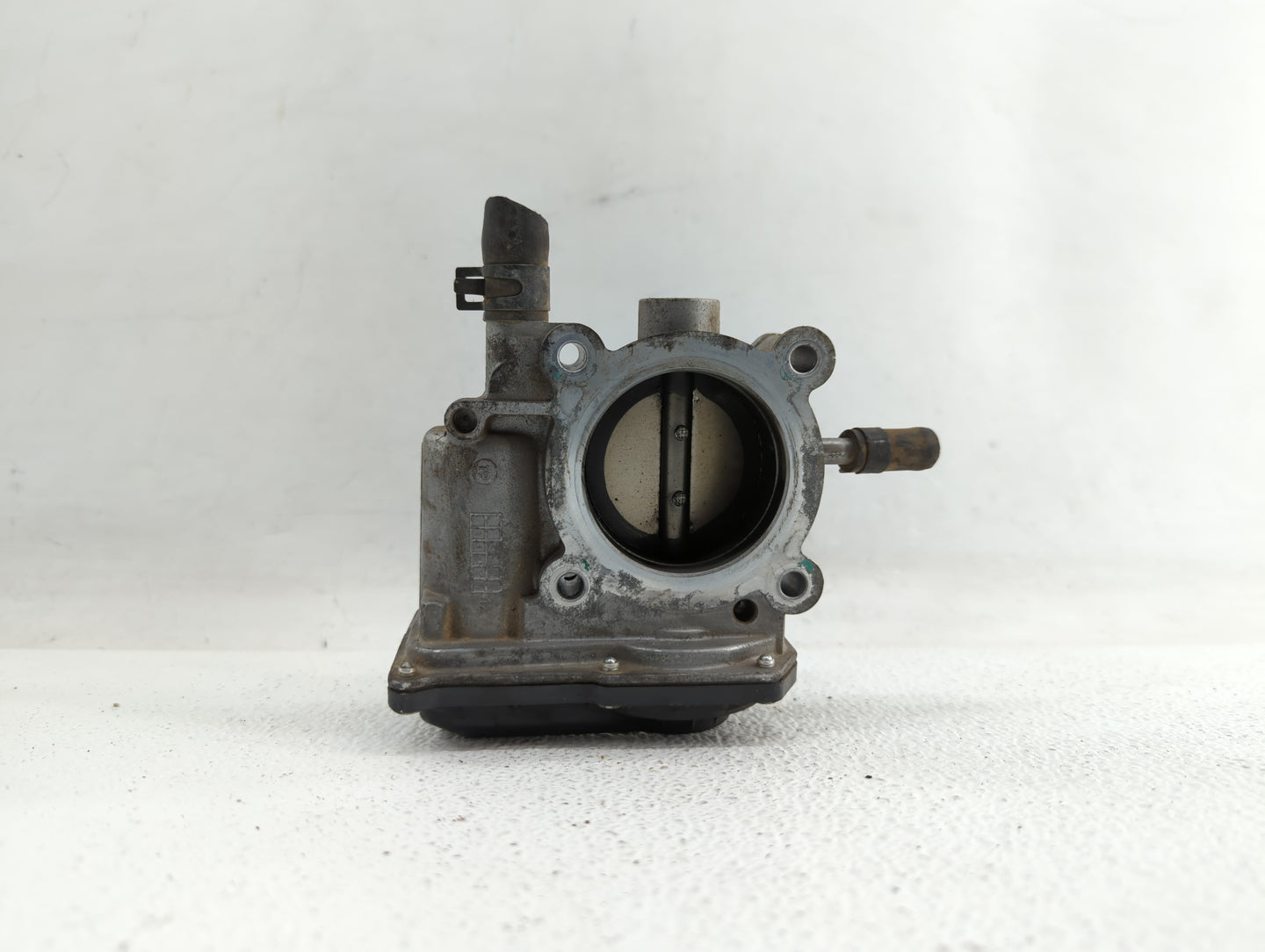 2012-2019 Hyundai Accent Throttle Body P/N:35100-2B310 5302-1S02, 35100-2B300 Fits Fits 2012 2013 2014 2015 2016 2017 2018 2