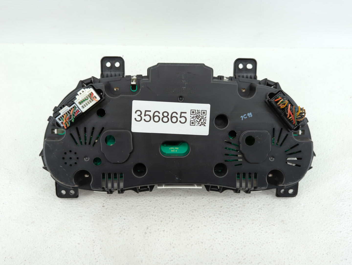 2015-2017 Hyundai Accent Instrument Cluster Speedometer Gauges P/N:94021-1R510 Fits Fits 2015 2016 2017 OEM Used Auto Parts 
