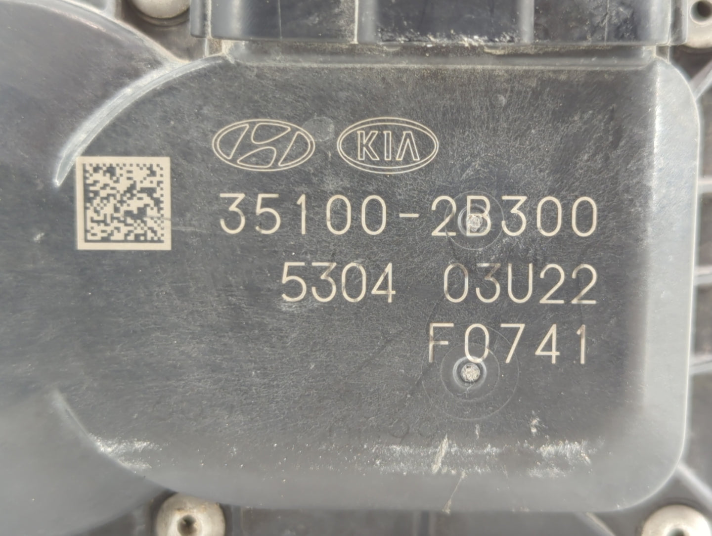2012-2019 Hyundai Accent Throttle Body P/N:35100-2B300 Fits Fits 2012 2013 2014 2015 2016 2017 2018 2019 OEM Used Auto Parts
