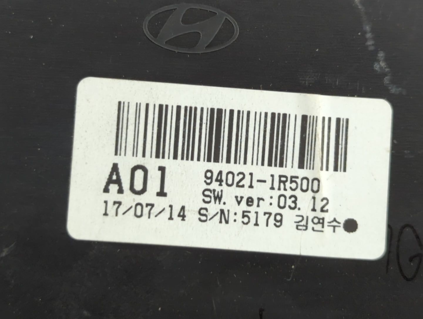 2015-2017 Hyundai Accent Instrument Cluster Speedometer Gauges P/N:94021-1R500 94021-1R510 Fits Fits 2015 2016 2017 OEM Used