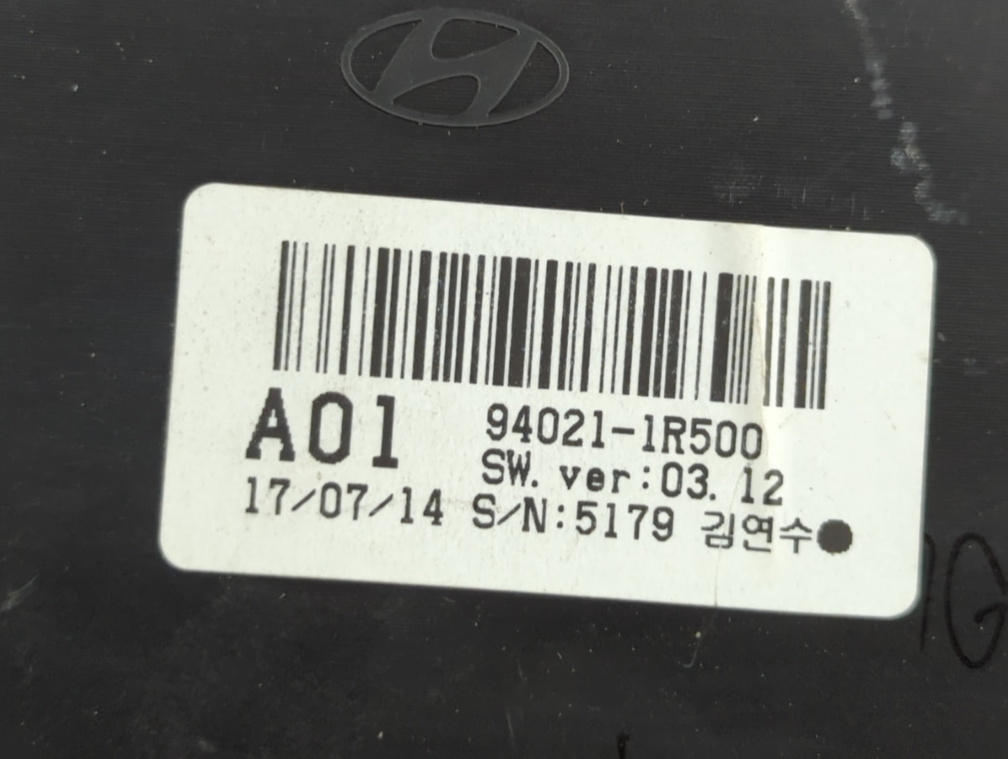 2015-2017 Hyundai Accent Instrument Cluster Speedometer Gauges P/N:94021-1R500 94021-1R510 Fits Fits 2015 2016 2017 OEM Used