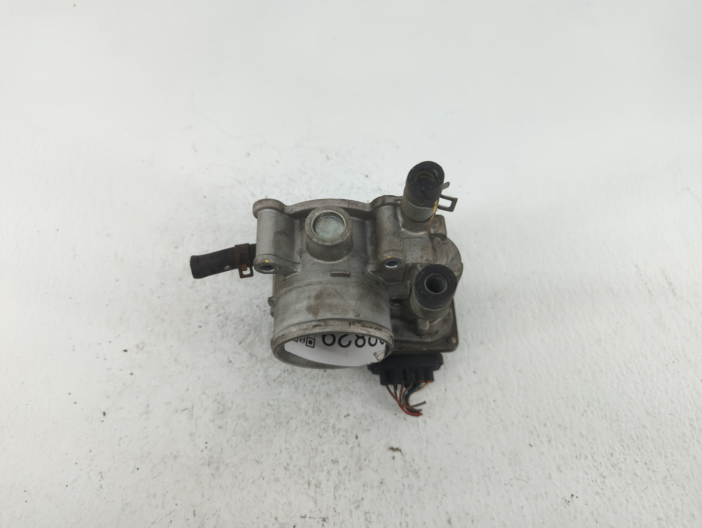 2012-2019 Hyundai Accent Throttle Body P/N:35100-2B300 Fits Fits 2012 2013 2014 2015 2016 2017 2018 2019 OEM Used Auto Parts