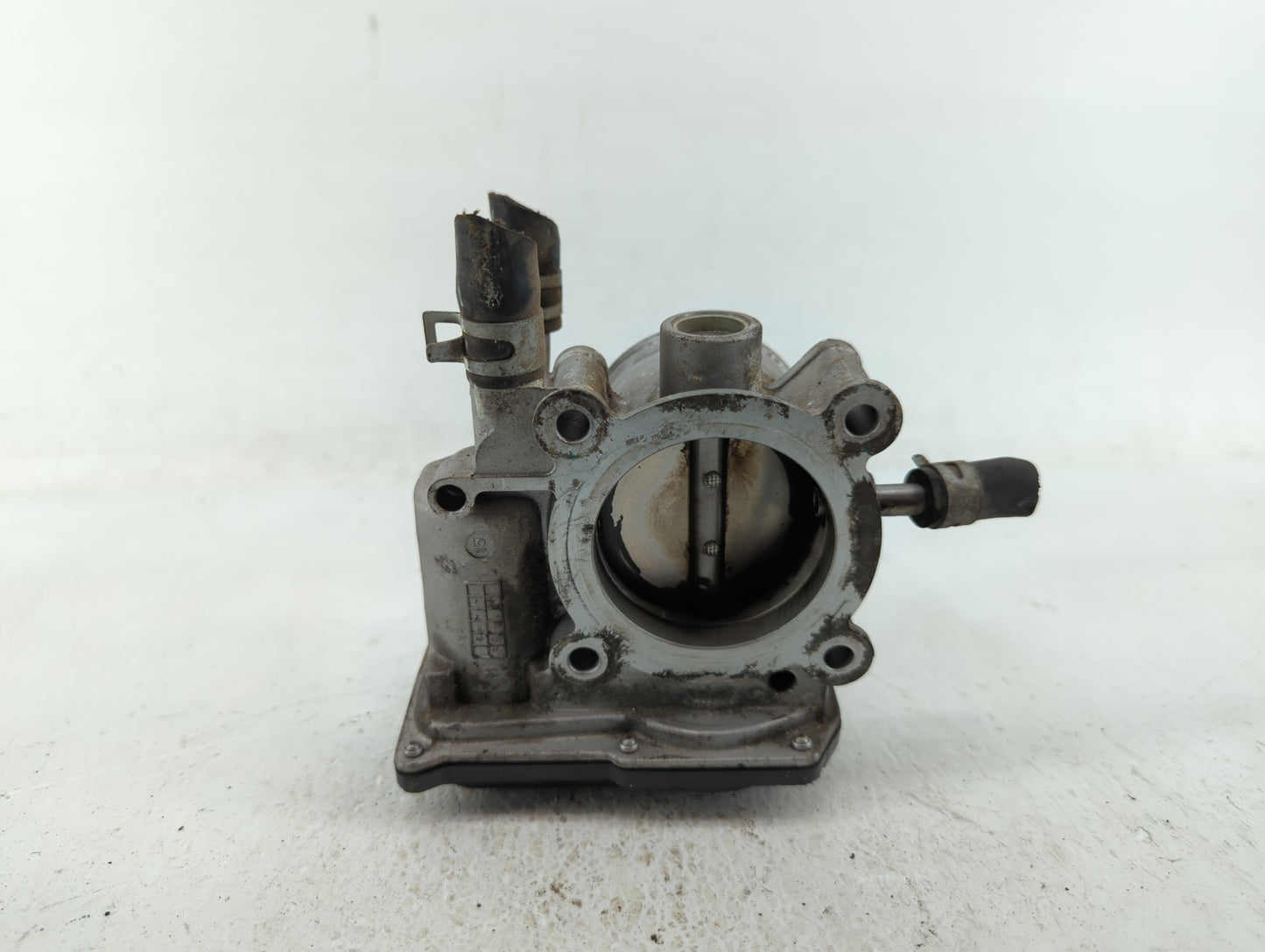 2012-2019 Hyundai Accent Throttle Body P/N:35100-2B300 Fits Fits 2012 2013 2014 2015 2016 2017 2018 2019 OEM Used Auto Parts