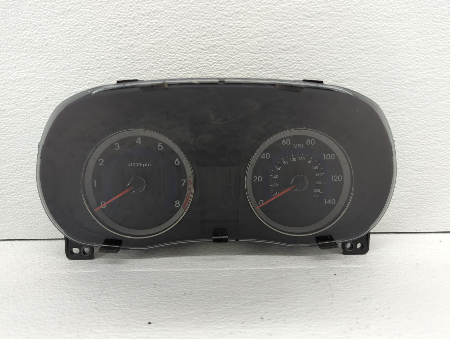 2015-2017 Hyundai Accent Instrument Cluster Speedometer Gauges P/N:94021-1R520 Fits Fits 2015 2016 2017 OEM Used Auto Parts 