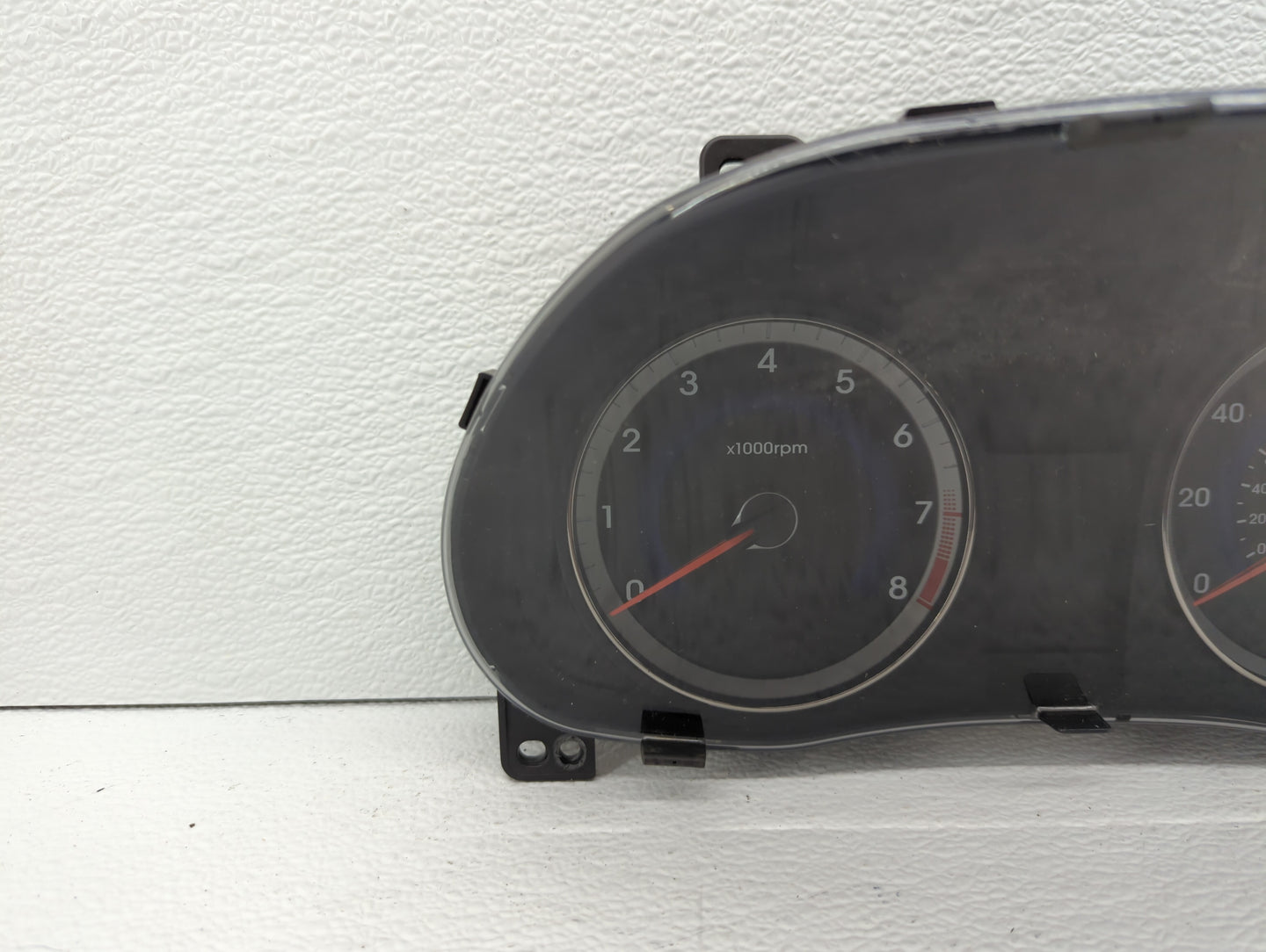 2015-2017 Hyundai Accent Instrument Cluster Speedometer Gauges P/N:94021-1R520 Fits Fits 2015 2016 2017 OEM Used Auto Parts 