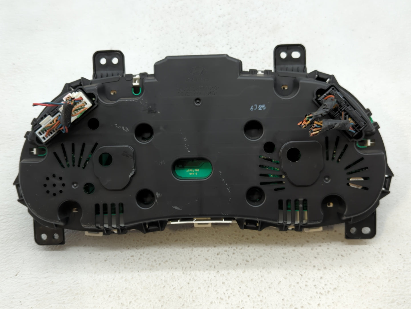 2015-2017 Hyundai Accent Instrument Cluster Speedometer Gauges P/N:94021-1R510 94021-1R500 Fits Fits 2015 2016 2017 OEM Used