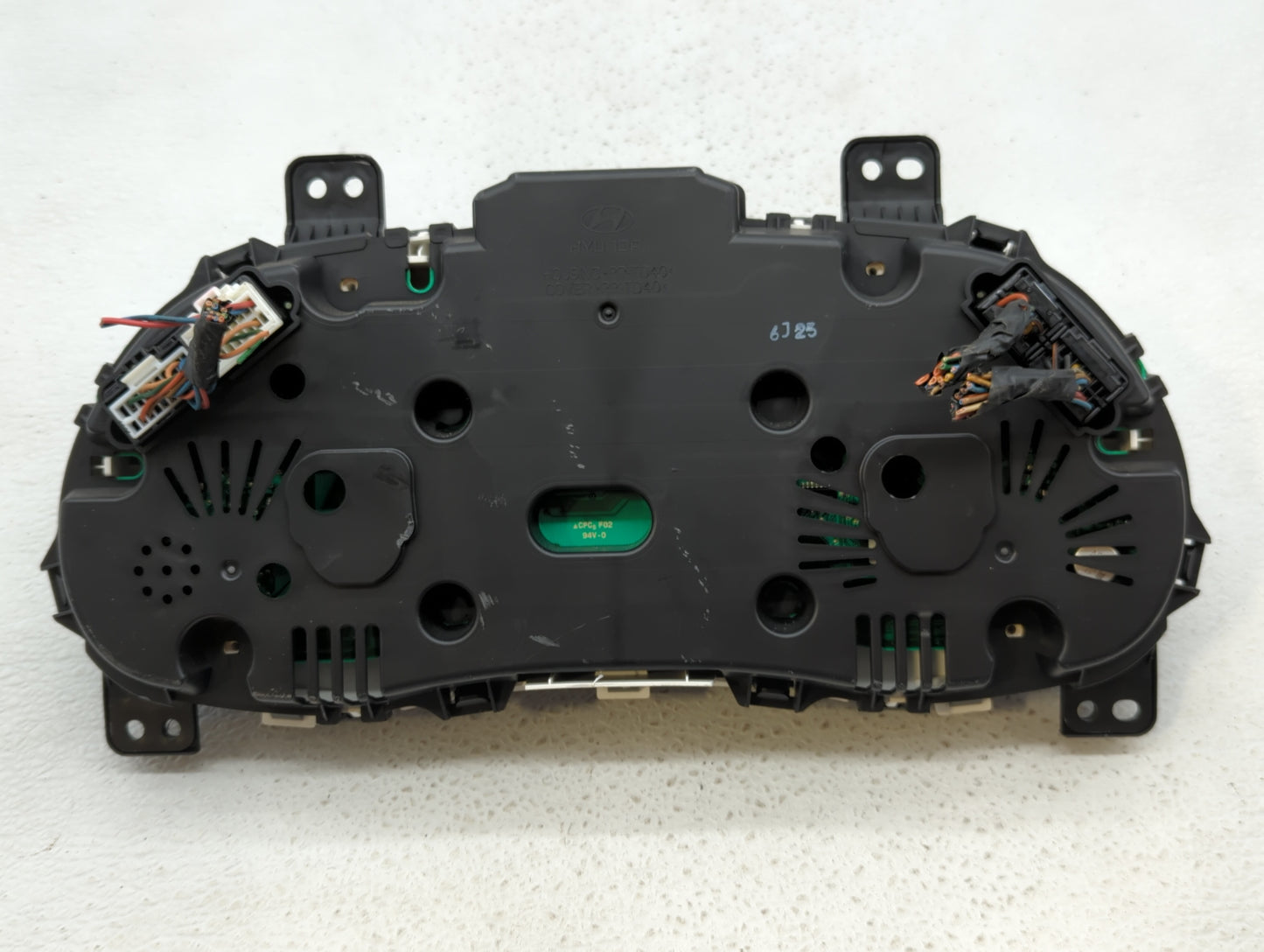2015-2017 Hyundai Accent Instrument Cluster Speedometer Gauges P/N:94021-1R510 94021-1R500 Fits Fits 2015 2016 2017 OEM Used