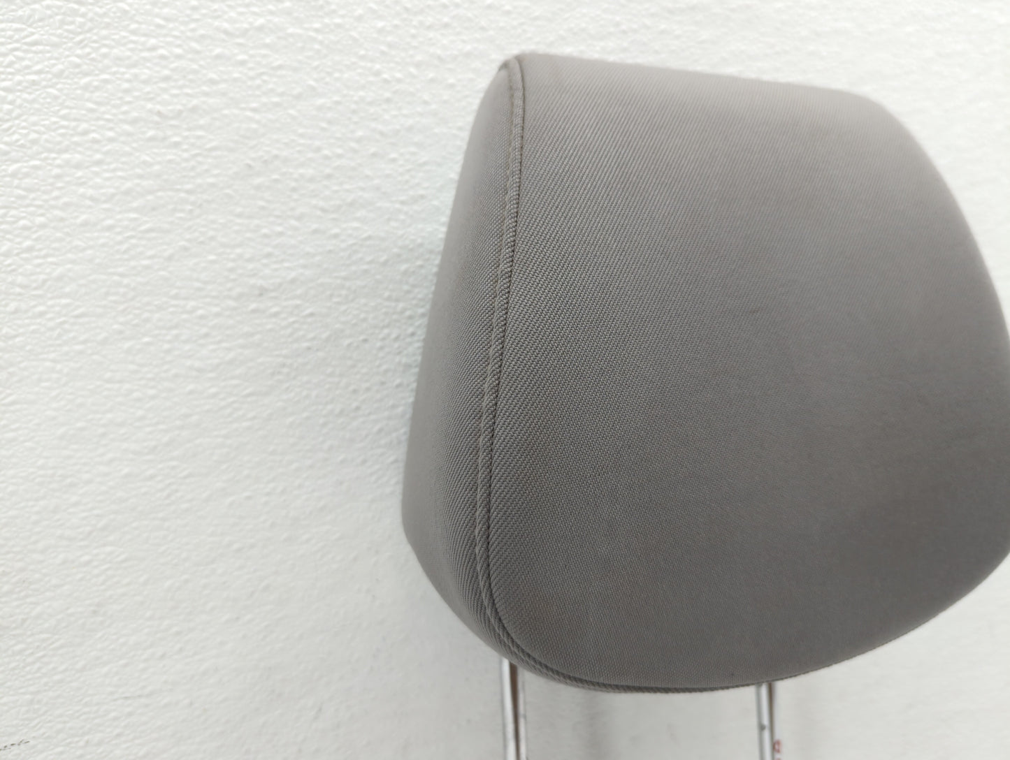 2015-2017 Hyundai Accent Headrest Head Rest Front Driver Passenger Seat - Oemusedautoparts1.com