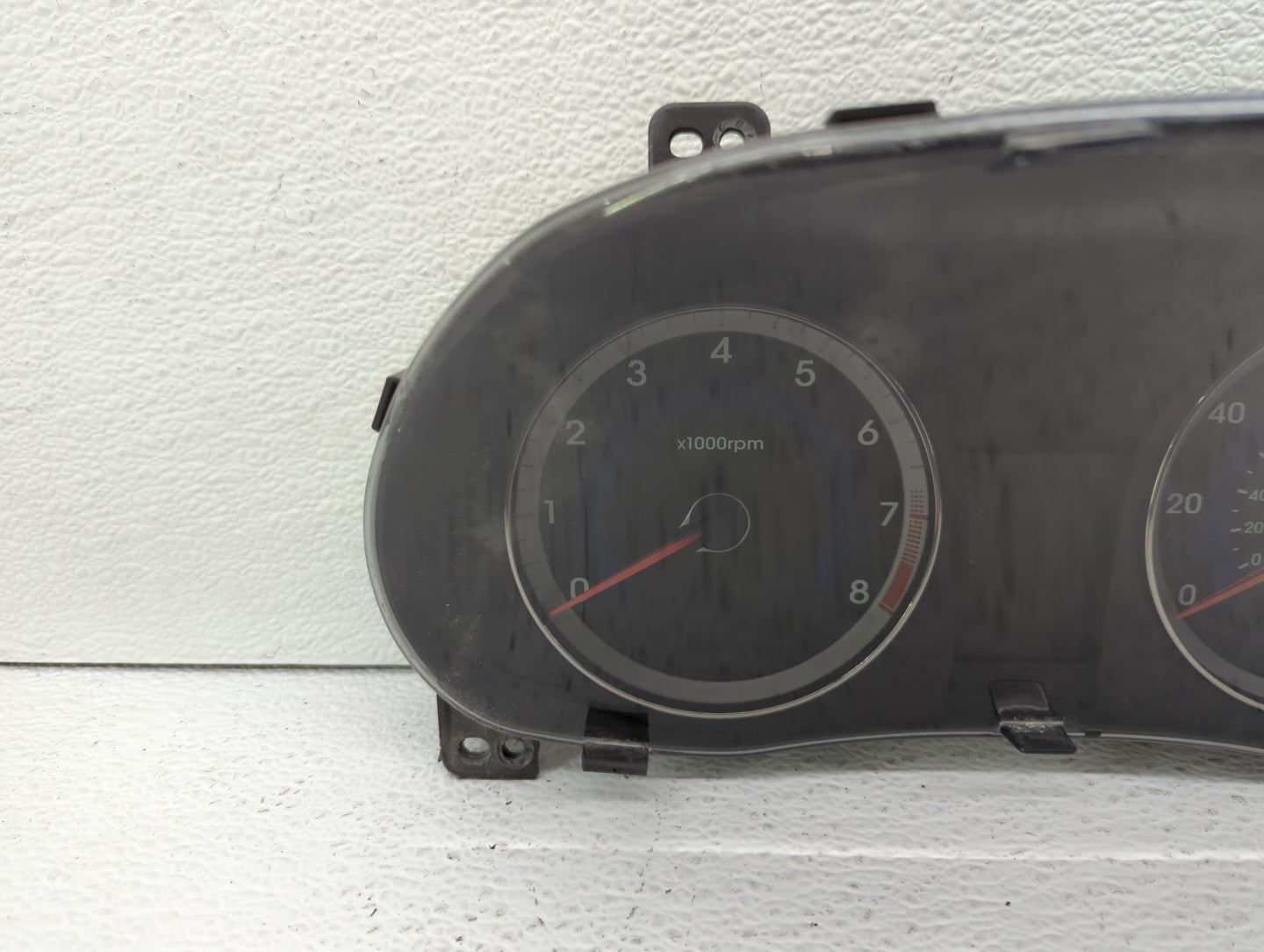 2015-2017 Hyundai Accent Instrument Cluster Speedometer Gauges P/N:94021-1R520 Fits Fits 2015 2016 2017 OEM Used Auto Parts 