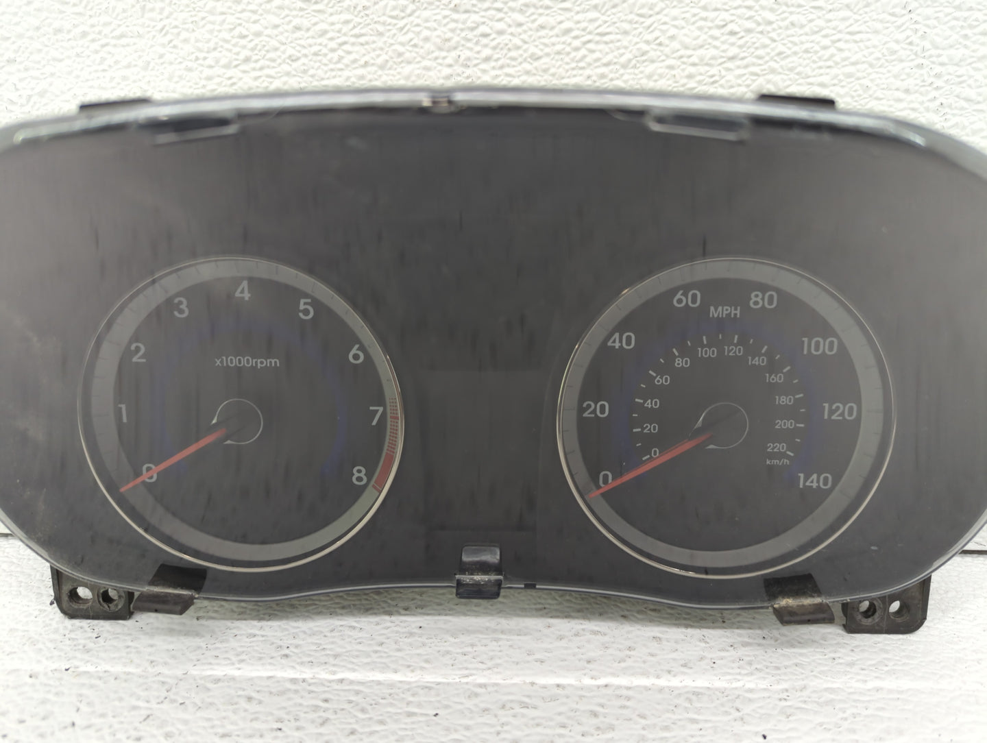 2015-2017 Hyundai Accent Instrument Cluster Speedometer Gauges P/N:94021-1R520 Fits Fits 2015 2016 2017 OEM Used Auto Parts 