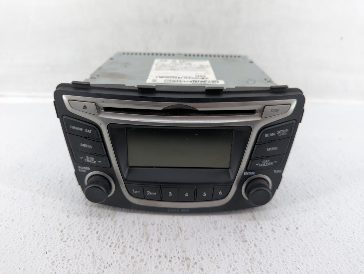 2015-2017 Hyundai Accent Am Fm Cd Player Radio Receiver 517820 - Oemusedautoparts1.com