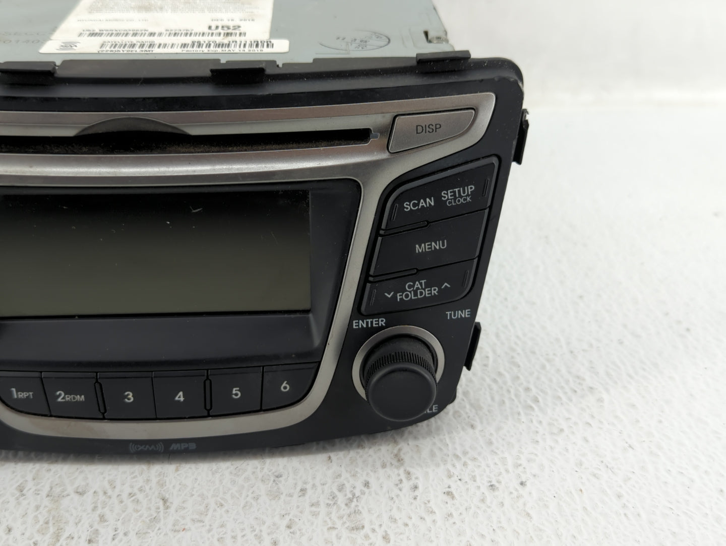 2015-2017 Hyundai Accent Am Fm Cd Player Radio Receiver - Oemusedautoparts1.com