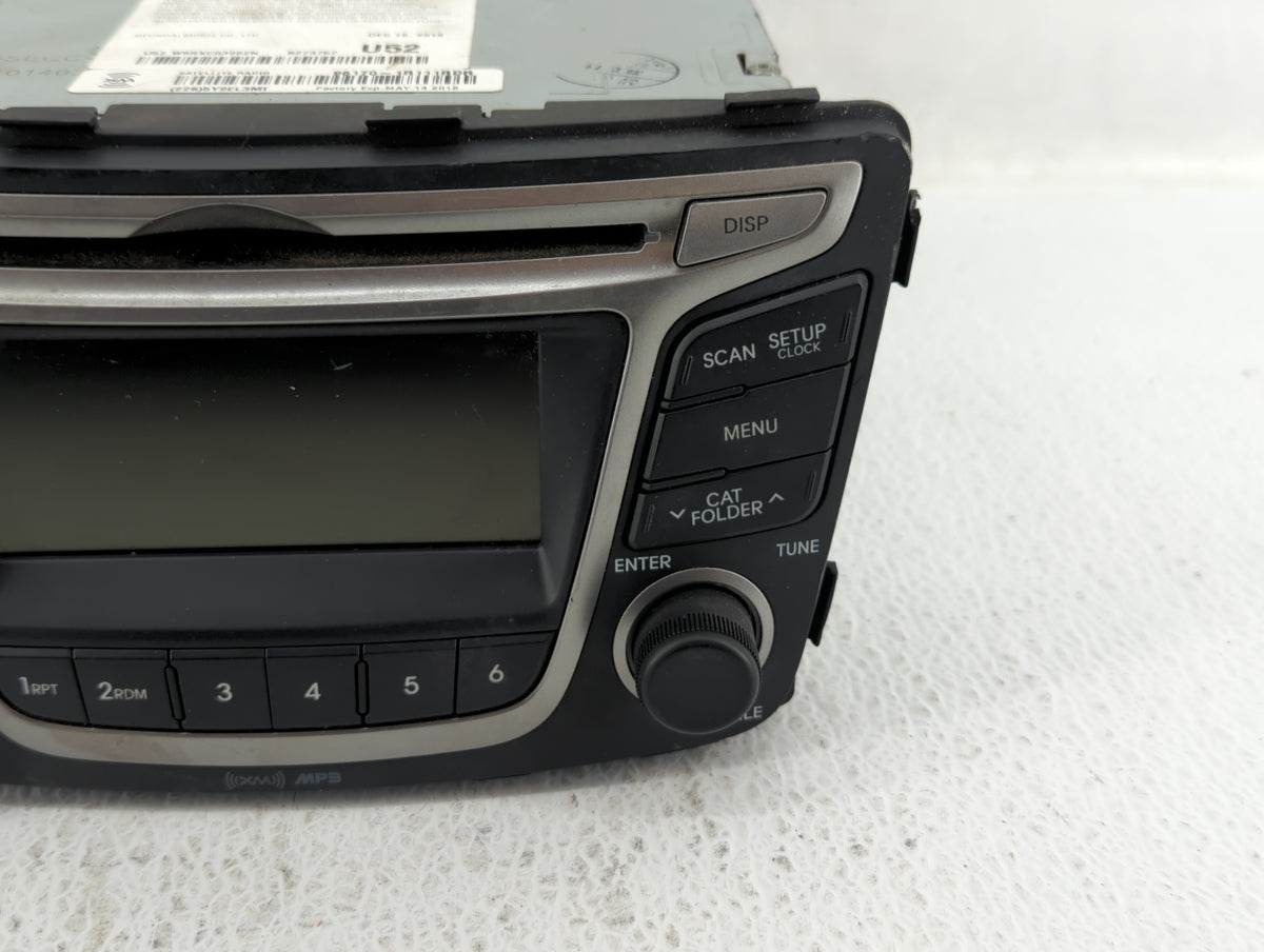 2015-2017 Hyundai Accent Am Fm Cd Player Radio Receiver 517820 - Oemusedautoparts1.com