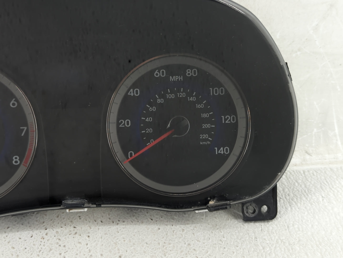 2015-2017 Hyundai Accent Instrument Cluster Speedometer Gauges P/N:94021-1R500 Fits Fits 2015 2016 2017 OEM Used Auto Parts 