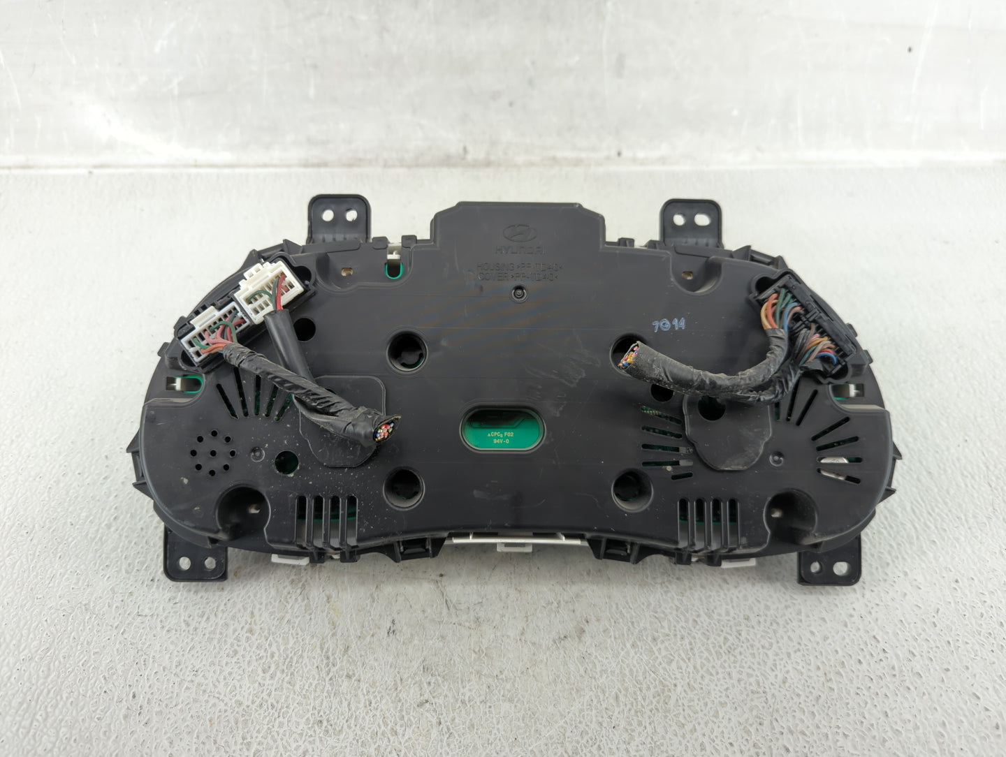2015-2017 Hyundai Accent Instrument Cluster Speedometer Gauges P/N:94021-1R500 Fits Fits 2015 2016 2017 OEM Used Auto Parts 