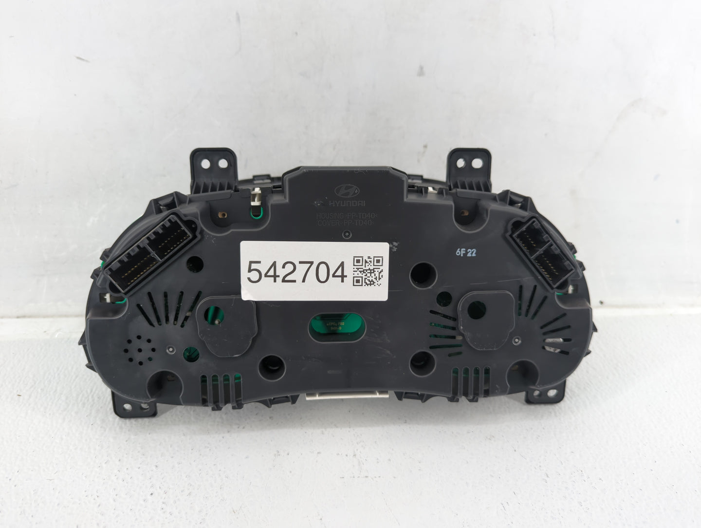 2015-2017 Hyundai Accent Instrument Cluster Speedometer Gauges P/N:94021-1R500 Fits Fits 2015 2016 2017 OEM Used Auto Parts 