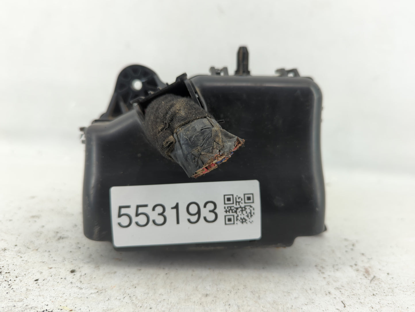 2015-2017 Hyundai Accent Fusebox Fuse Box Panel Relay Module P/N:91420-1R630 91420-1R710 Fits Fits 2015 2016 2017 OEM Used A