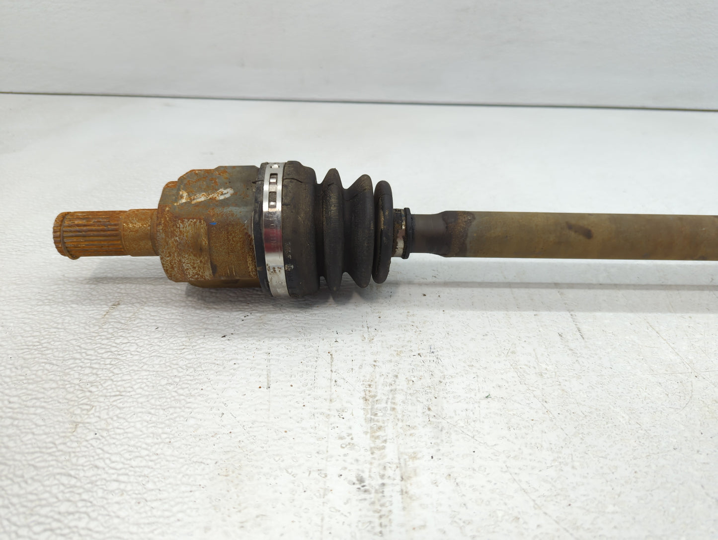 2012-2017 Hyundai Accent Axle Shaft Front Passenger Cv C/v - Oemusedautoparts1.com