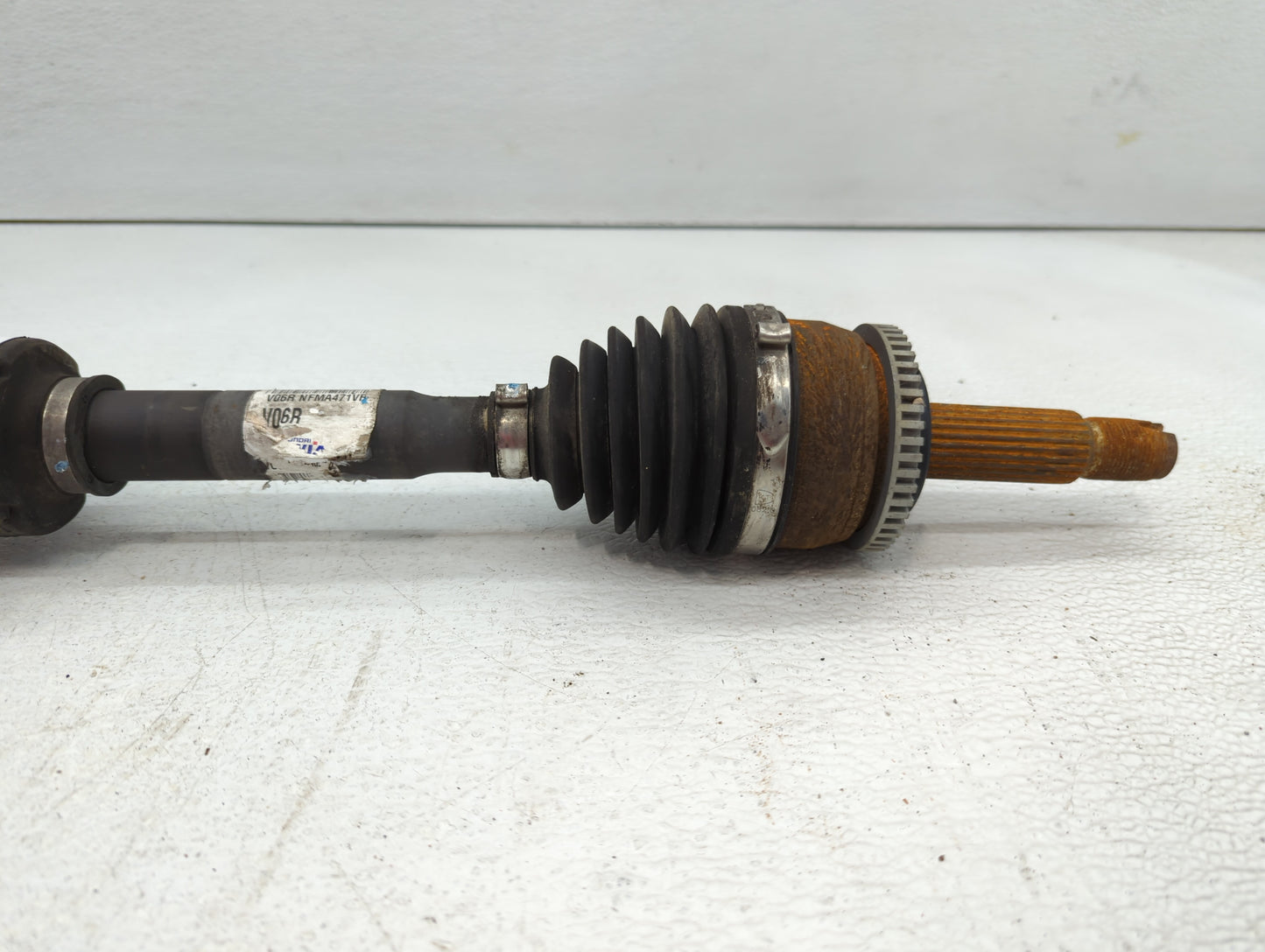 2012-2017 Hyundai Accent Axle Shaft Front Passenger Cv C/v - Oemusedautoparts1.com