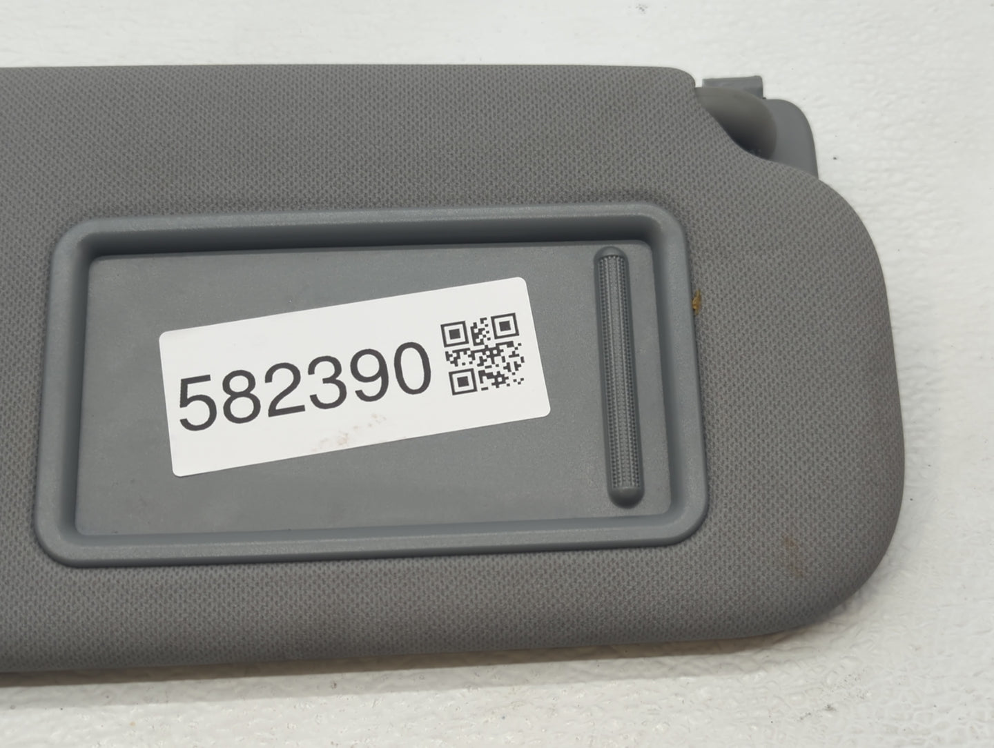 2014-2017 Hyundai Accent Sun Visor Shade Replacement Passenger Right Mirror Fits Fits 2014 2015 2016 2017 OEM Used Auto Part