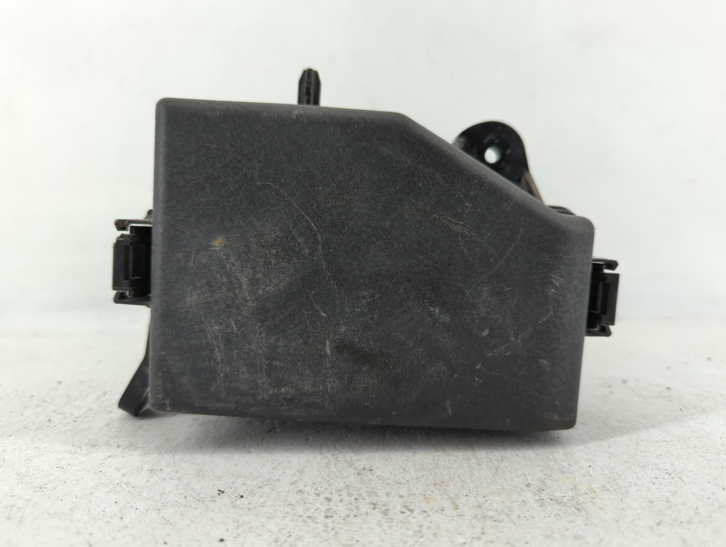 2015-2017 Hyundai Accent Fusebox Fuse Box Panel Relay Module P/N:91420-1R580 Fits Fits 2015 2016 2017 OEM Used Auto Parts - 
