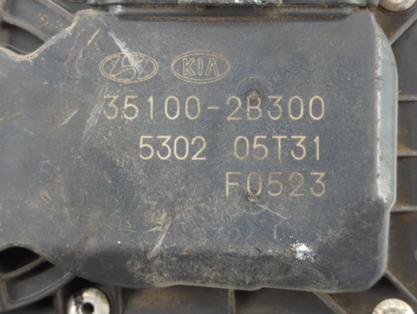 2012-2019 Hyundai Accent Throttle Body P/N:35100-2B300 Fits Fits 2012 2013 2014 2015 2016 2017 2018 2019 OEM Used Auto Parts