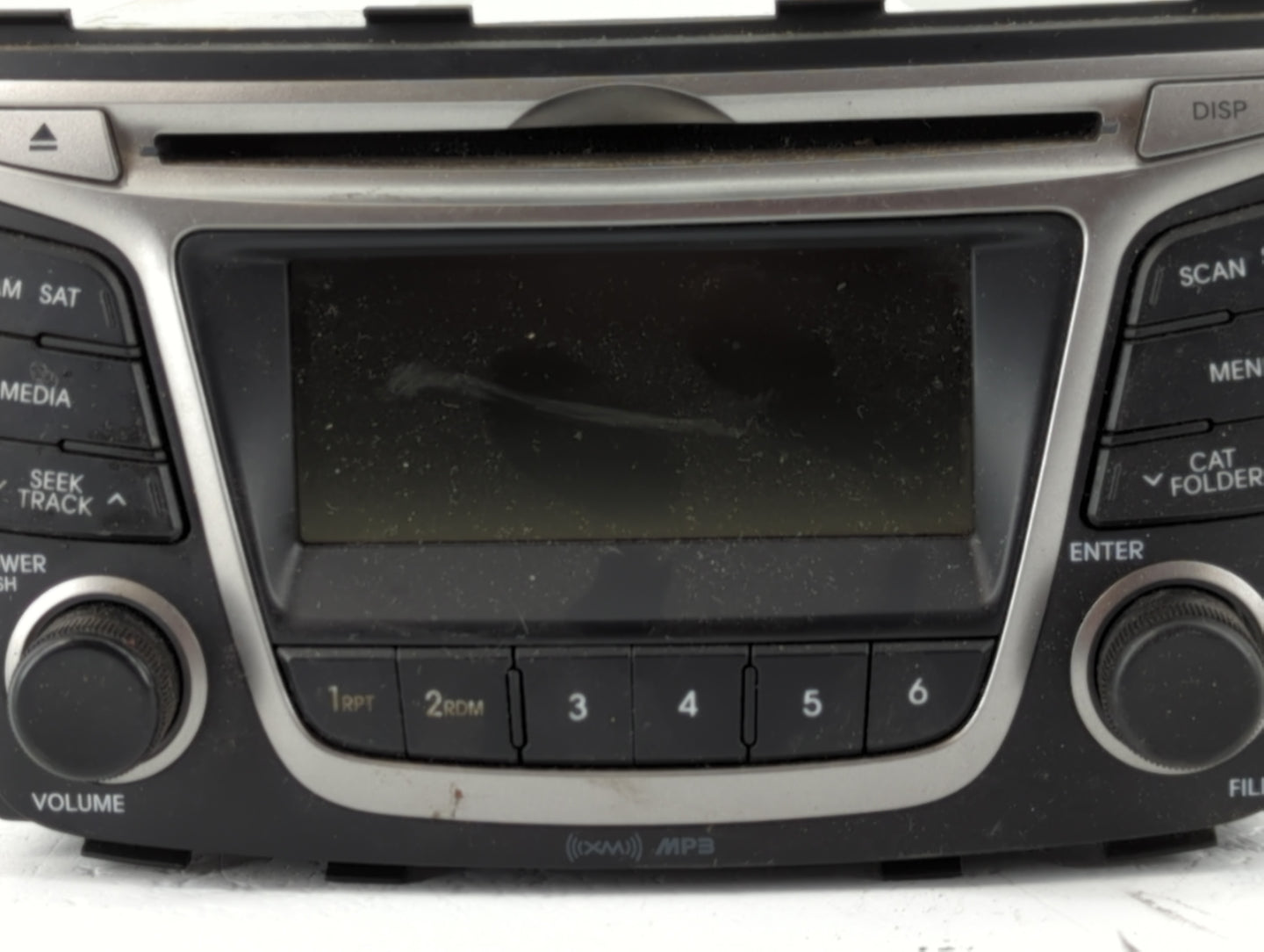 2015-2017 Hyundai Accent Am Fm Cd Player Radio Receiver - Oemusedautoparts1.com