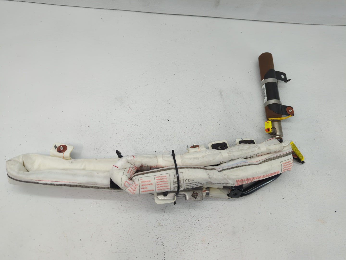 2015-2017 Hyundai Accent Air Bag Passenger Right Dashboard Oem - Oemusedautoparts1.com