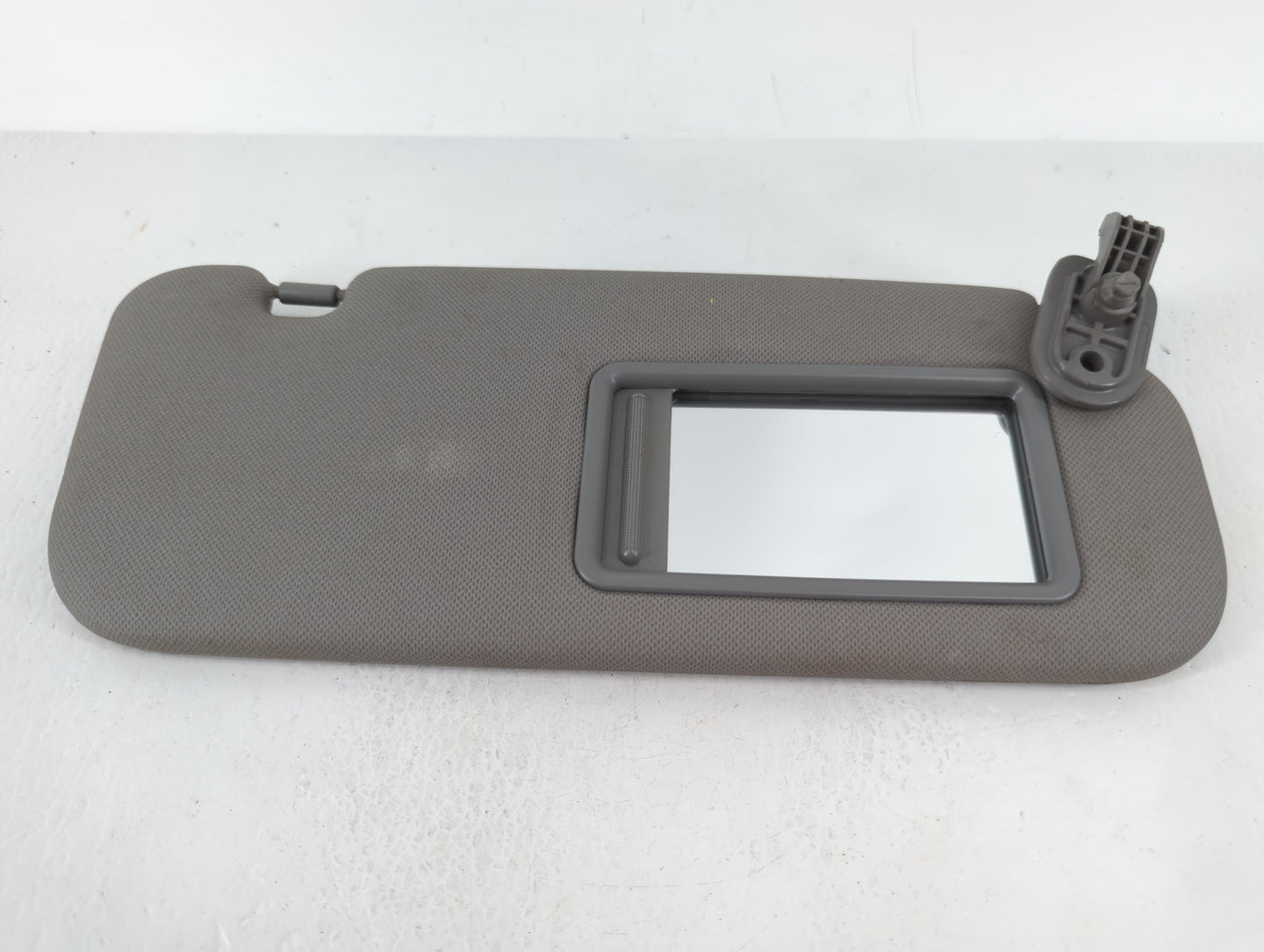 2014-2017 Hyundai Accent Sun Visor Shade Replacement Passenger Right Mirror Fits Fits 2014 2015 2016 2017 OEM Used Auto Part