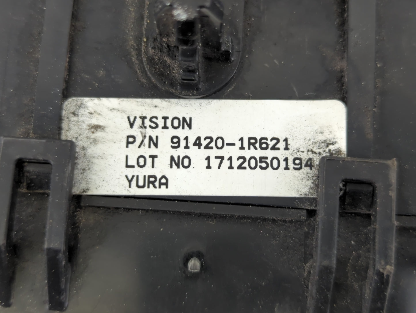 2015-2017 Hyundai Accent Fusebox Fuse Box Panel Relay Module P/N:91420-1R621 Fits Fits 2015 2016 2017 OEM Used Auto Parts - 