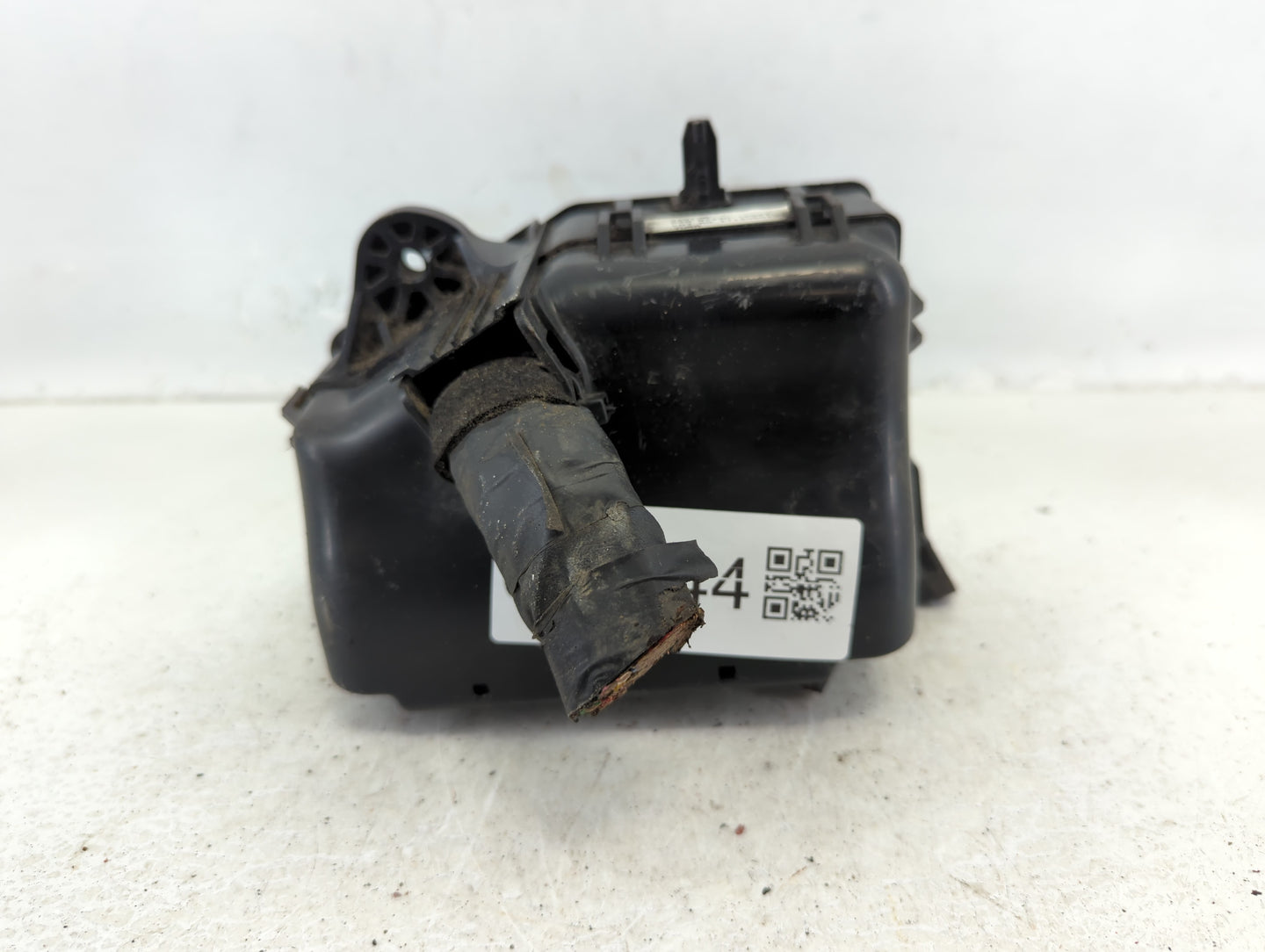 2015-2017 Hyundai Accent Fusebox Fuse Box Panel Relay Module P/N:91420-1R621 Fits Fits 2015 2016 2017 OEM Used Auto Parts - 